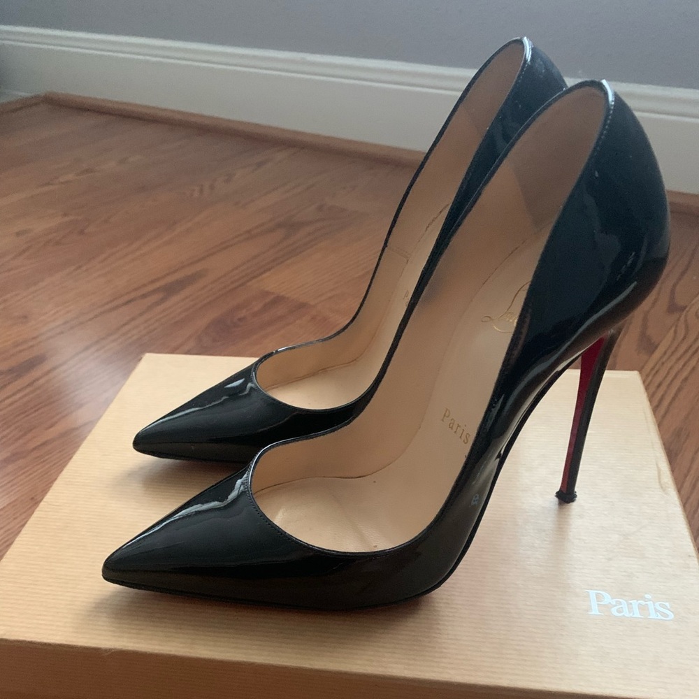 Louboutine So Kate Black size 37.5 Authentic Excellent condition